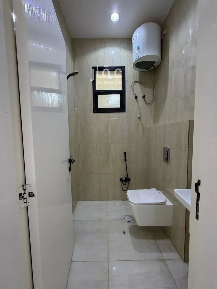 دور للبيع في شارع 303, حي الجنادرية, مدينة الرياض, منطقة الرياض 10