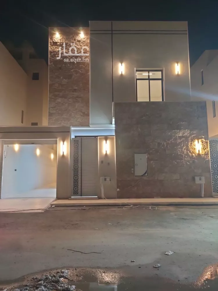 فيلا للبيع في شارع أحمد بن أصبغ, حي الرمال, مدينة الرياض, منطقة الرياض