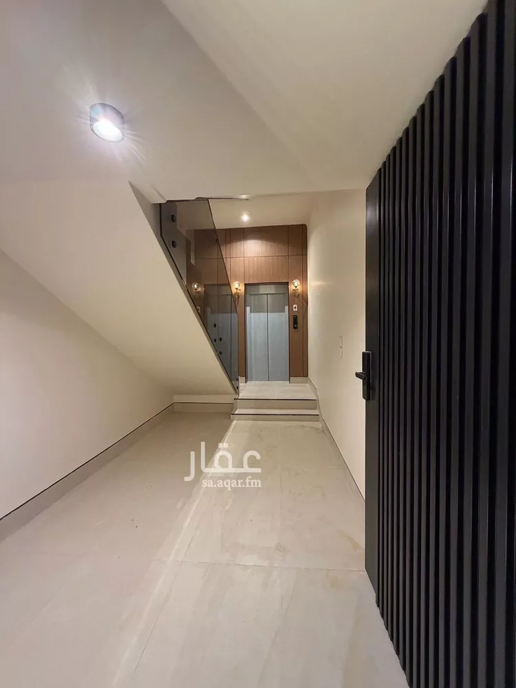 دور للبيع في شارع السلطان قابوس بن سعيد, حي المعيزيلة, مدينة الرياض, منطقة الرياض 6