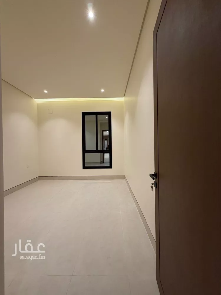 دور للبيع في شارع المحرس, حي المعيزيلة, مدينة الرياض, منطقة الرياض 11