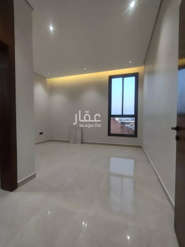 فيلا للبيع في شارع وادى الساحل, حي الرمال, مدينة الرياض, منطقة الرياض صورة 3