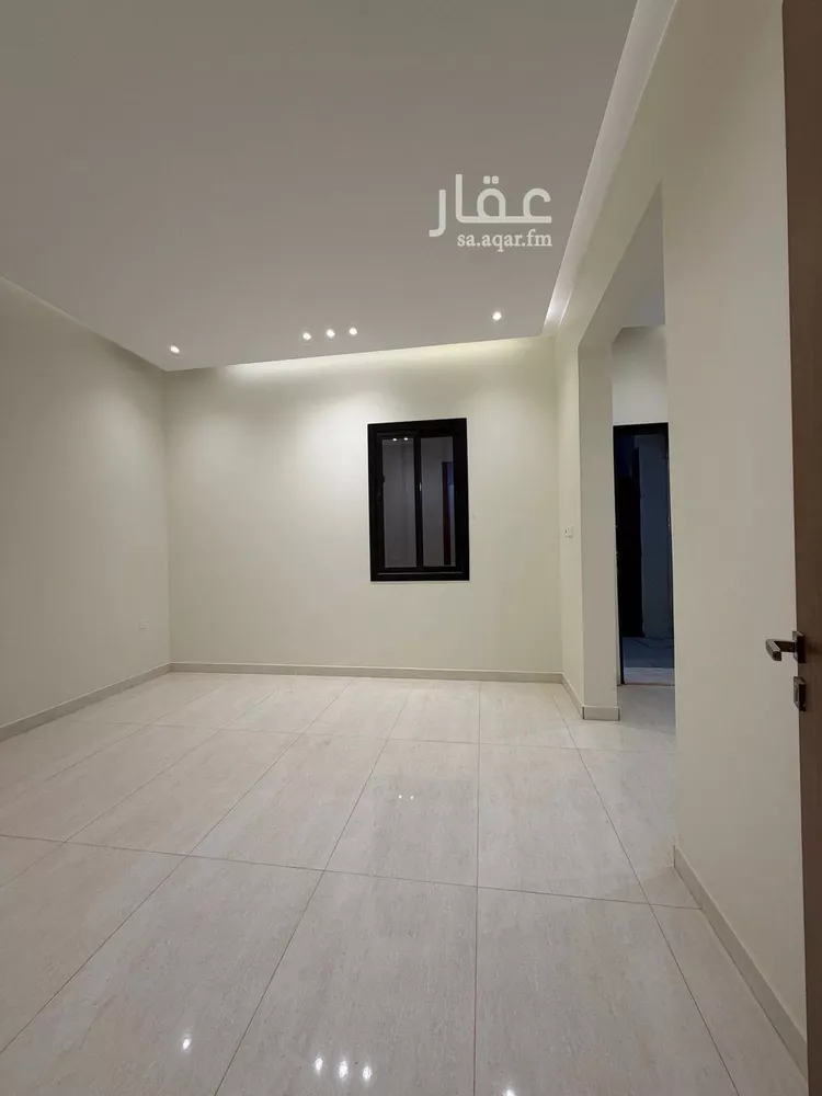 دور للبيع في شارع الشمسين, حي الرمال, مدينة الرياض, منطقة الرياض 8