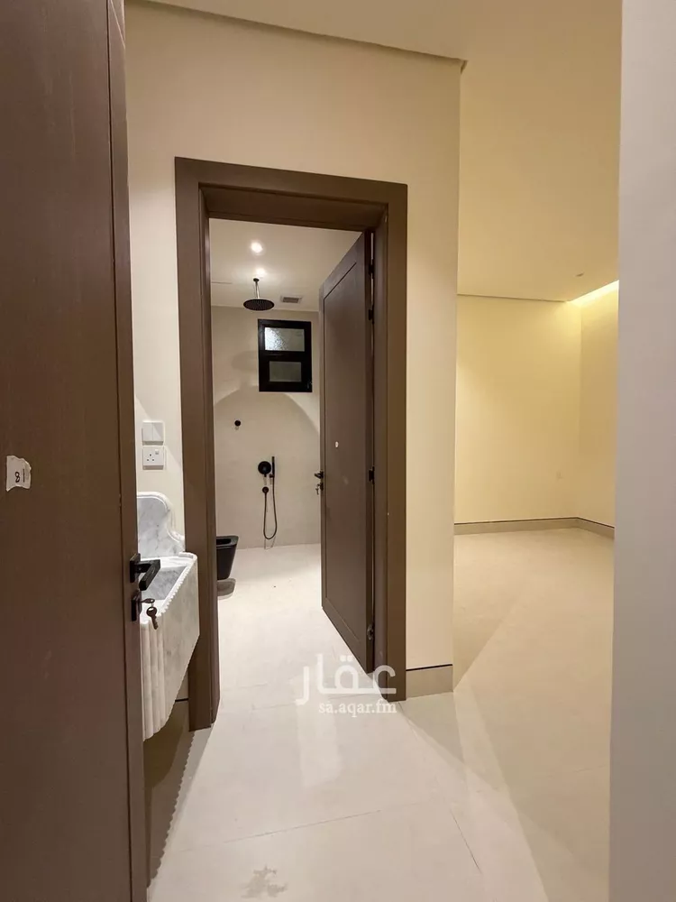 شقة للبيع في شارع السلطان قابوس بن سعيد, حي المعيزيلة, مدينة الرياض, منطقة الرياض صورة 3