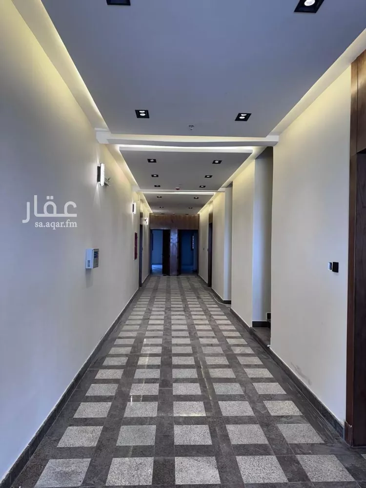 عمارة للبيع في شارع ابراهيم الهلالي, حي القادسية, مدينة الرياض, منطقة الرياض صورة 2