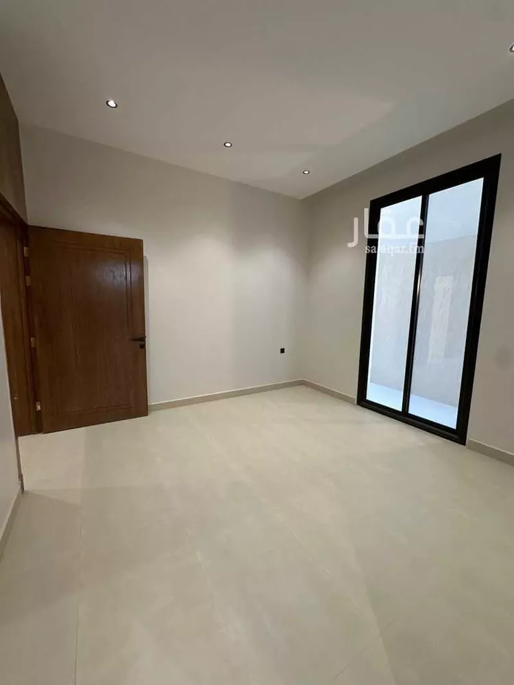 دور للبيع في شارع طريق خريص, حي الندوة, مدينة الرياض, منطقة الرياض 7