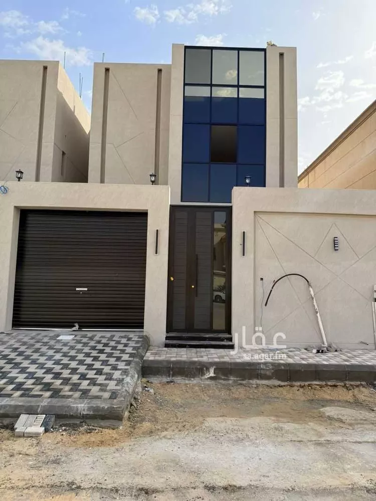 فيلا للبيع في شارع 841 ضاحية الملك فهد, حي ضاحية الملك فهد, مدينة الدمام, المنطقة الشرقية