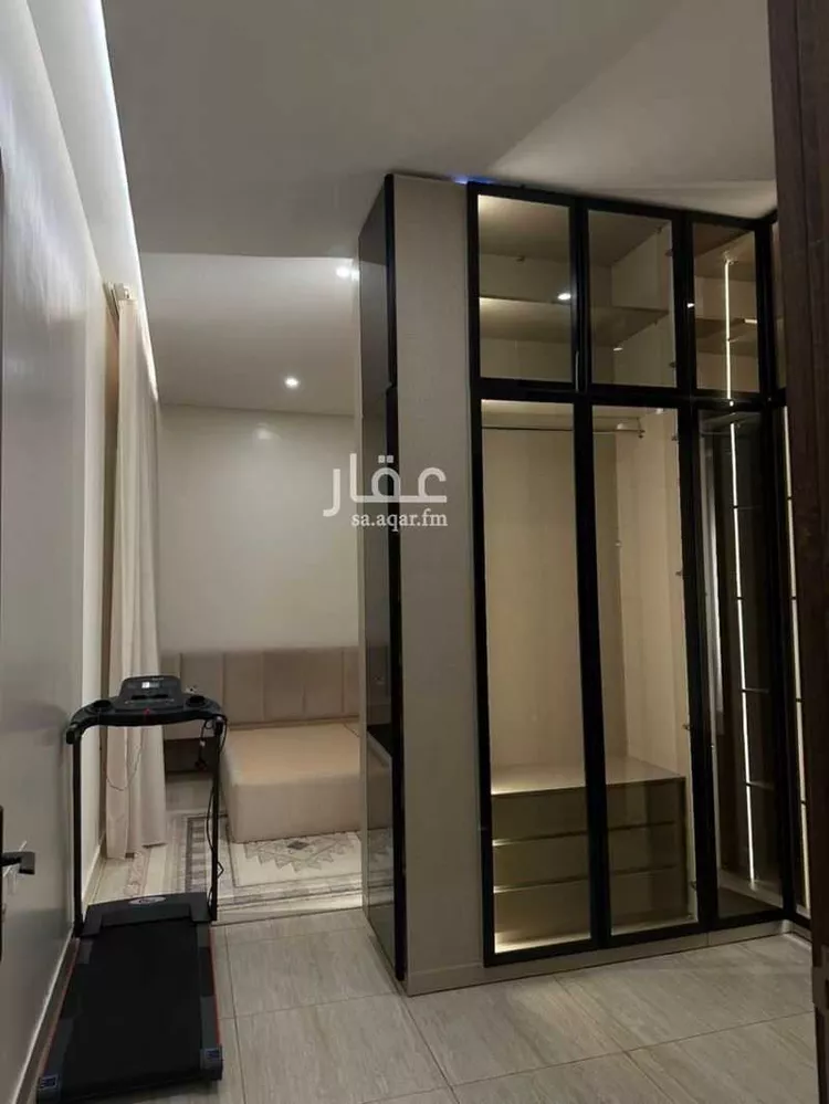دور للبيع في شارع فخر الدين الرازي, حي عكاظ, مدينة الرياض, منطقة الرياض 8