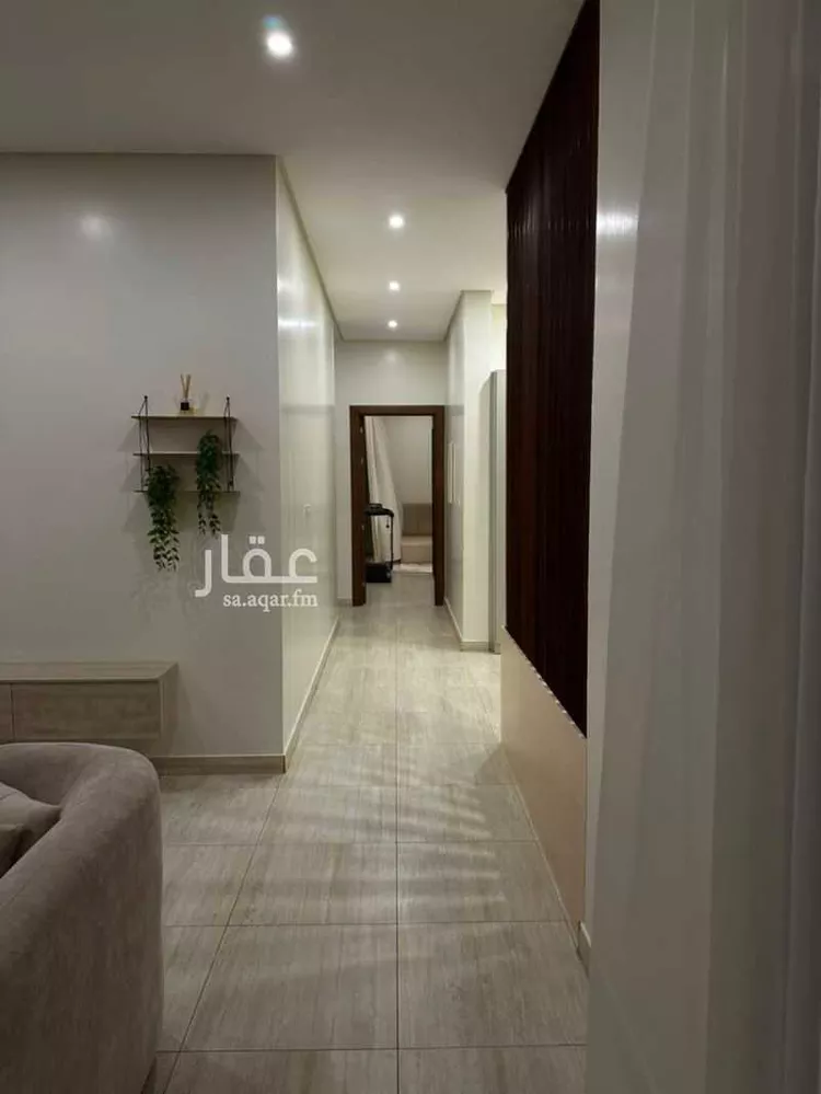 دور للبيع في شارع فخر الدين الرازي, حي عكاظ, مدينة الرياض, منطقة الرياض 9