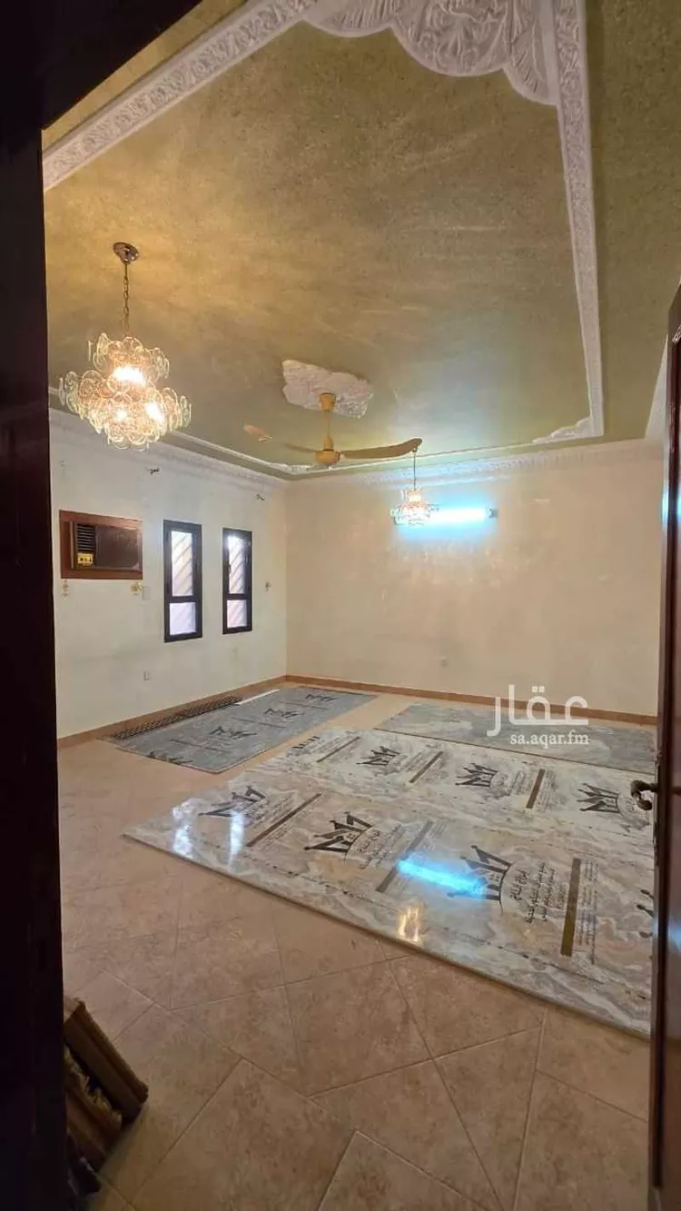 فيلا للبيع في شارع المدرع, حي العريجاء, مدينة الرياض, منطقة الرياض صورة 4