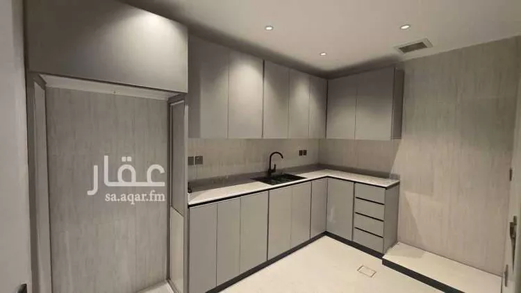 شقة للإيجار في شارع أبي أمامة الحارثي, حي الوزارات, مدينة الرياض, منطقة الرياض صورة 4