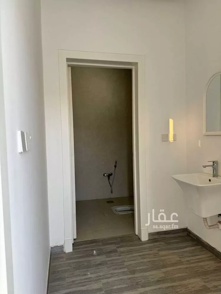 فيلا للبيع في شارع الحسين بن علي, حي حي ج7, مدينة حريملاء, منطقة الرياض صورة 2