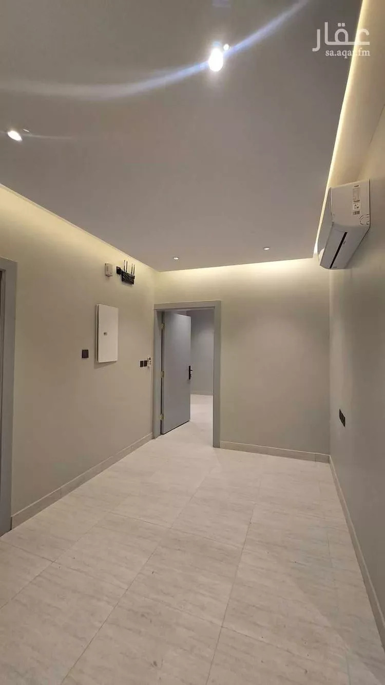 عمارة للبيع في شارع أبي أمامة الحارثي, حي الوزارات, مدينة الرياض, منطقة الرياض 35