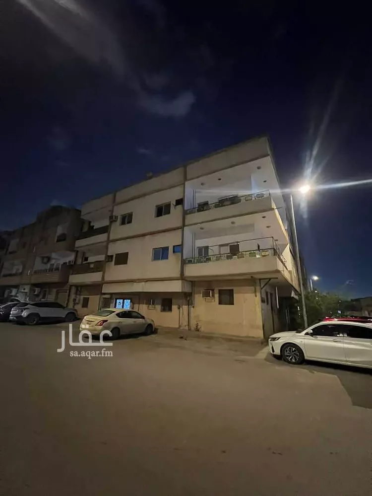 Building for Sale in Riyadh Al Malaz