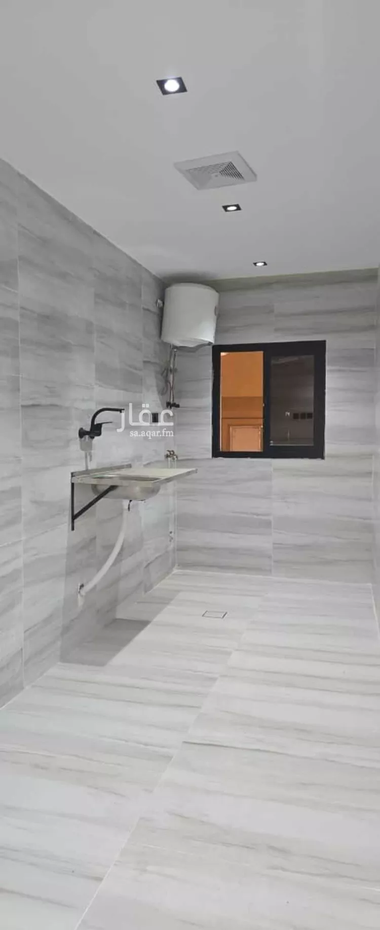عمارة للإيجار في شارع العباس المذكر, حي الوزارات, مدينة الرياض, منطقة الرياض صورة 5