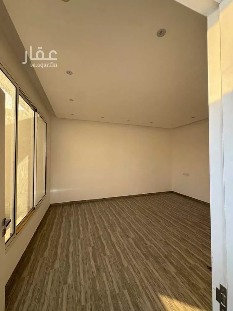 فيلا للبيع في شارع الحسين بن علي, حي حي ج7, مدينة حريملاء, منطقة الرياض