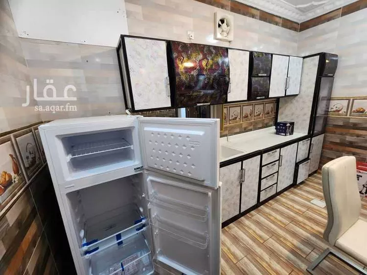 شقة للإيجار في شارع سعد بن زيد الطائى, حي الدفاع, مدينة المدينه المنوره, منطقة المدينة المنورة صورة 3