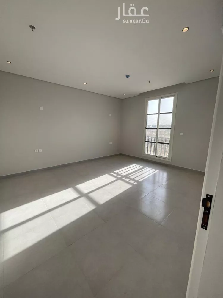 شقة للإيجار في شارع طريق الامام سعود بن فيصل, حي الملقا, مدينة الرياض, منطقة الرياض صورة 2