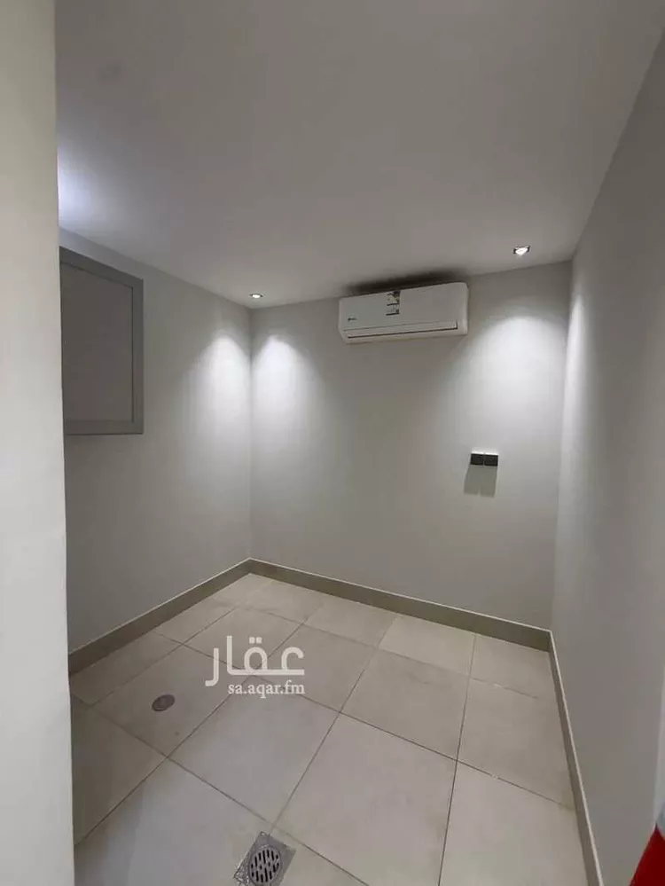 شقة للإيجار في شارع الأمير عبدالله بن فيصل بن فرحان آل سعو, حي القيروان, مدينة الرياض, منطقة الرياض صورة 3