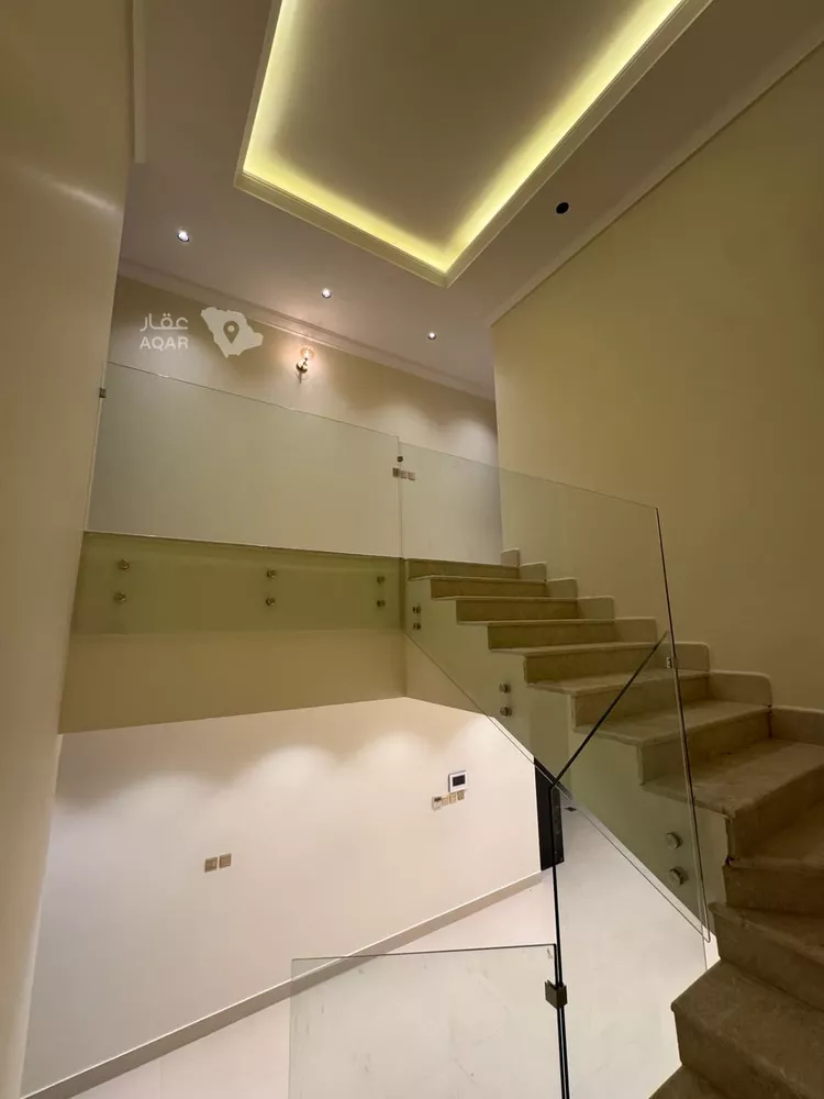 Floor for Rent in Riyadh Al Malqa صورة 3