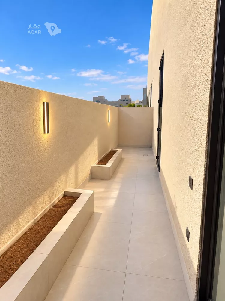Floor for Rent in Riyadh An Narjis 25