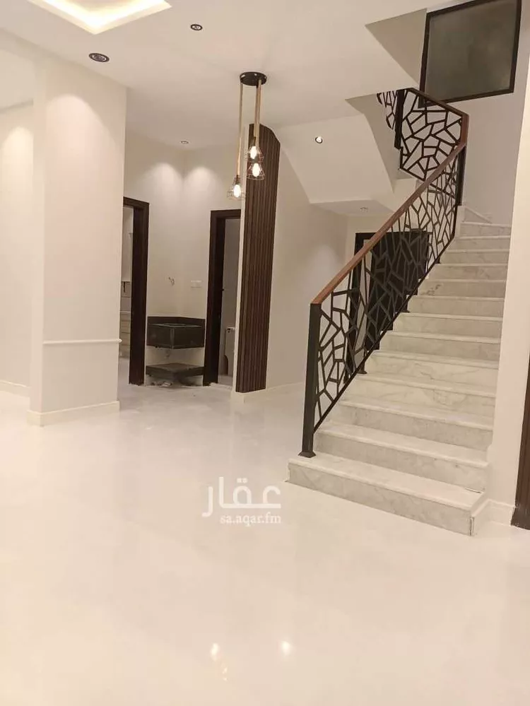 فيلا للبيع في شارع عثمان بن عيسى, حي المهدية, مدينة الرياض, منطقة الرياض صورة 2