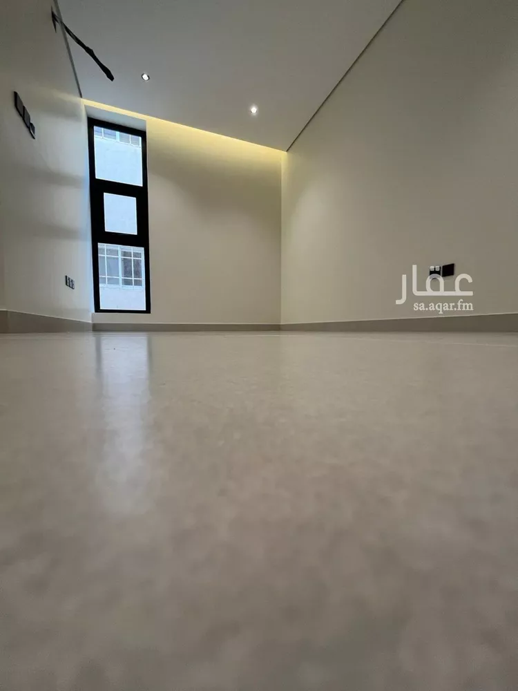 فيلا للبيع في شارع السيل الكبير, حي المهدية, مدينة الرياض, منطقة الرياض 12