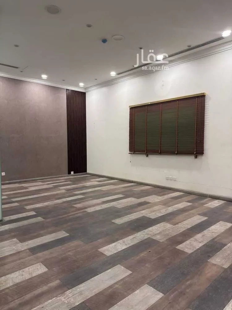 مكتب تجاري للإيجار في شارع الملك عبدالعزيز ابن عبدالرحمن سعود, حي الربيع, مدينة الرياض, منطقة الرياض صورة 2