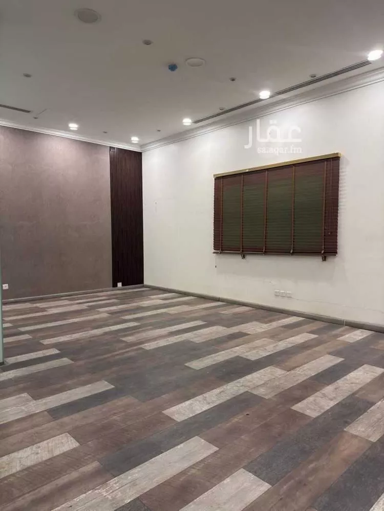 مكتب تجاري للإيجار في شارع الملك عبدالعزيز ابن عبدالرحمن سعود, حي الربيع, مدينة الرياض, منطقة الرياض صورة 5