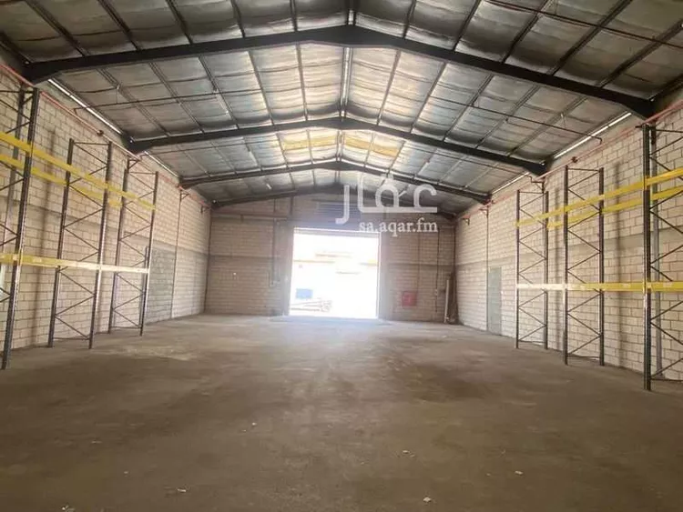 مستودع للإيجار في شارع ناصفة, حي المروة, مدينة الرياض, منطقة الرياض صورة 2