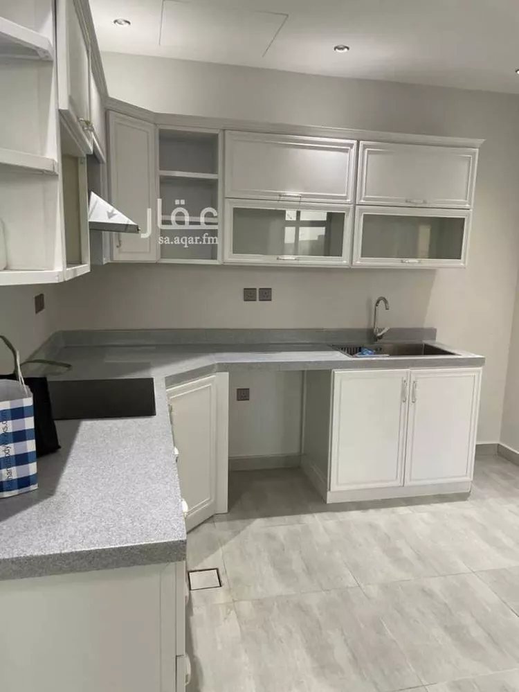 شقة للإيجار في شارع عشيرة سدير, حي الرائد, مدينة الرياض, منطقة الرياض