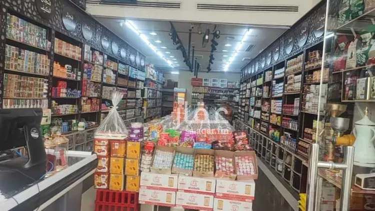 محل للإيجار في شارع المشتل, حي الحزم, مدينة الرياض, منطقة الرياض صورة 2