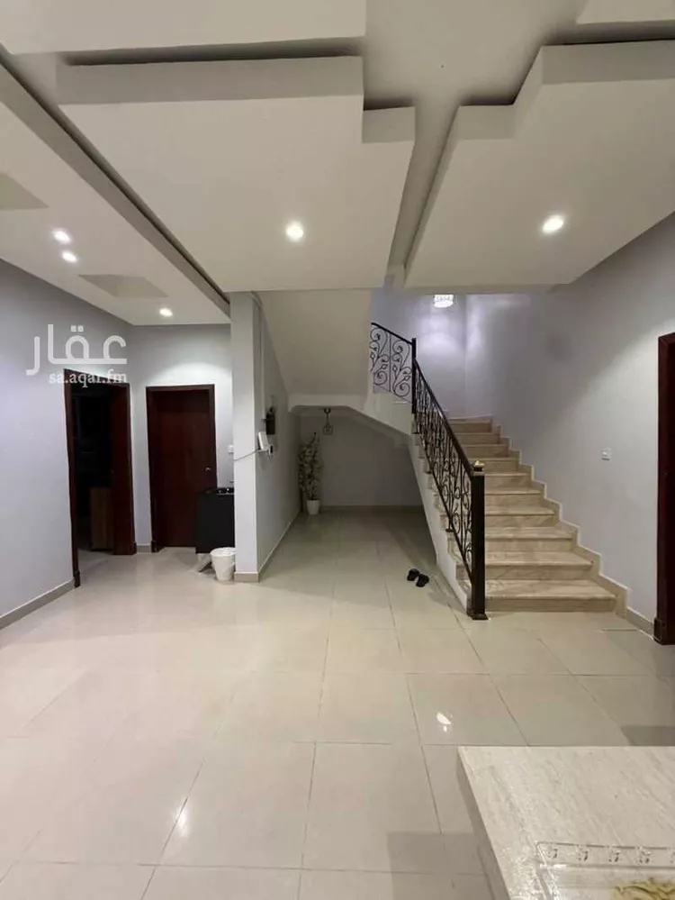 فيلا للبيع في شارع رافع بن رافع, حي طيبة, مدينة الدمام, المنطقة الشرقية صورة 2