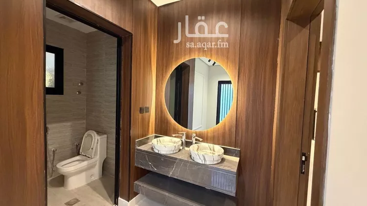 فيلا للبيع في شارع زيد بن ارقم, حي طيبة, مدينة الدمام, المنطقة الشرقية 9