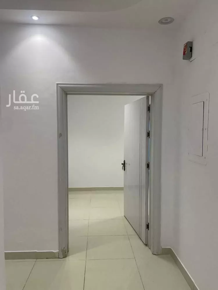 شقة للإيجار في شارع عوف بن حاجر الازدي ، حي مريخ ، جدة ، جدة صورة 4