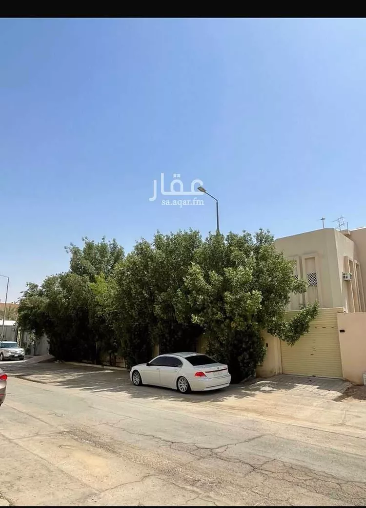 فيلا للبيع في شارع عمر التبريزي, حي الملك فيصل, مدينة الرياض, منطقة الرياض صورة 2