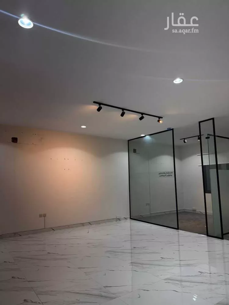 عمارة للإيجار في شارع طريق عثمان ابن عفان, حي النزهة, مدينة الرياض, منطقة الرياض صورة 3
