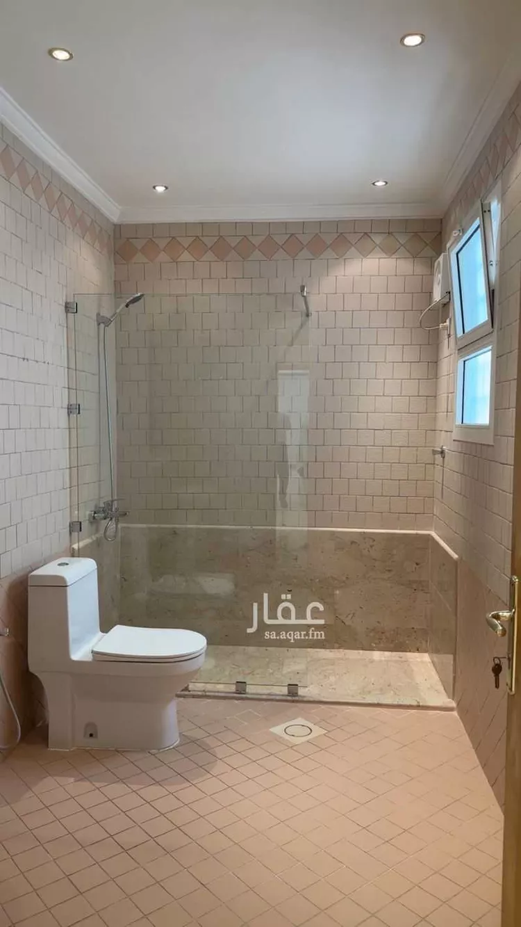 شقة للإيجار في شارع عبادة بن الصامت, حي الروضة, مدينة الرياض, منطقة الرياض صورة 5
