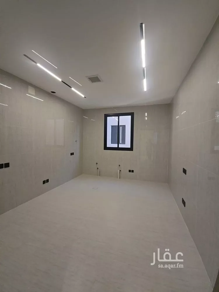 Floor for Sale in Riyadh Ash Sharq 7