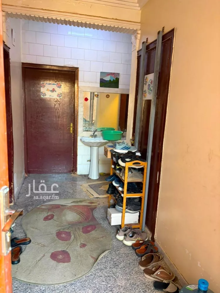 فيلا للبيع في شارع شهيد الدين ثم الوطن عبدالمغنى عواض الث, حي الشهداء, مدينة الرياض, منطقة الرياض 14