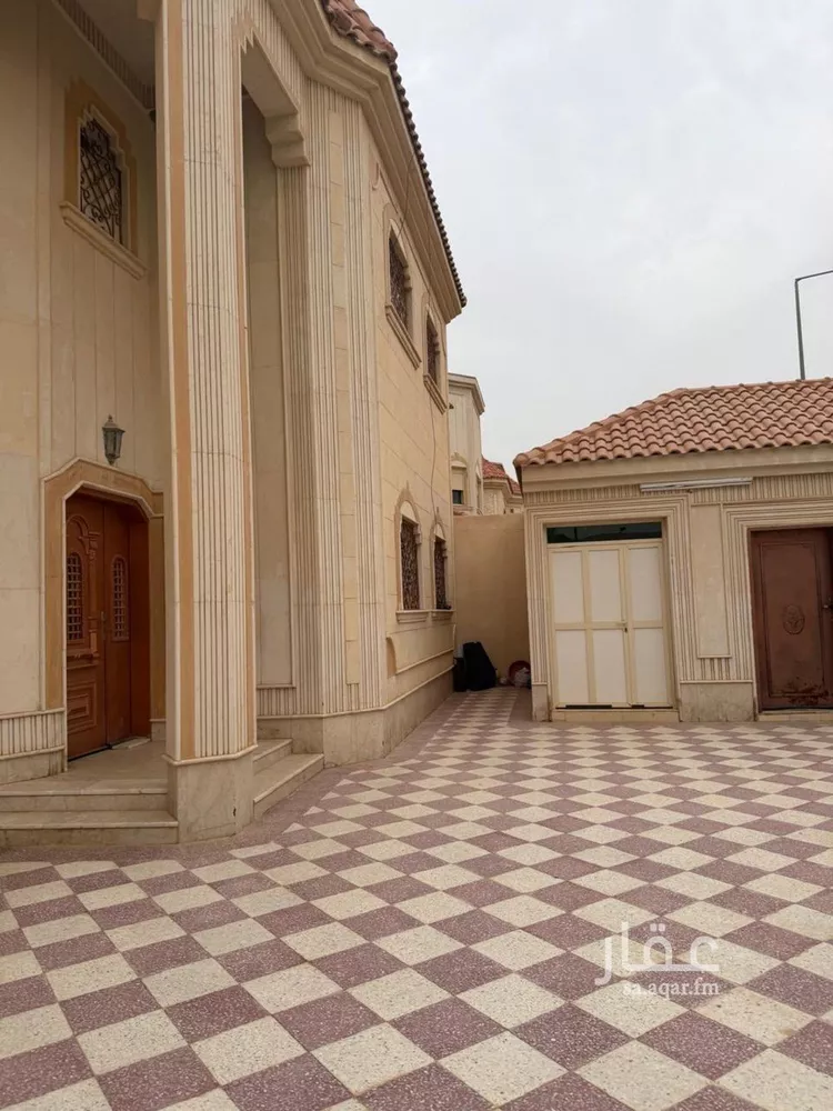 فيلا للبيع في شارع القرين, حي إشبيلية, مدينة الرياض, منطقة الرياض 13
