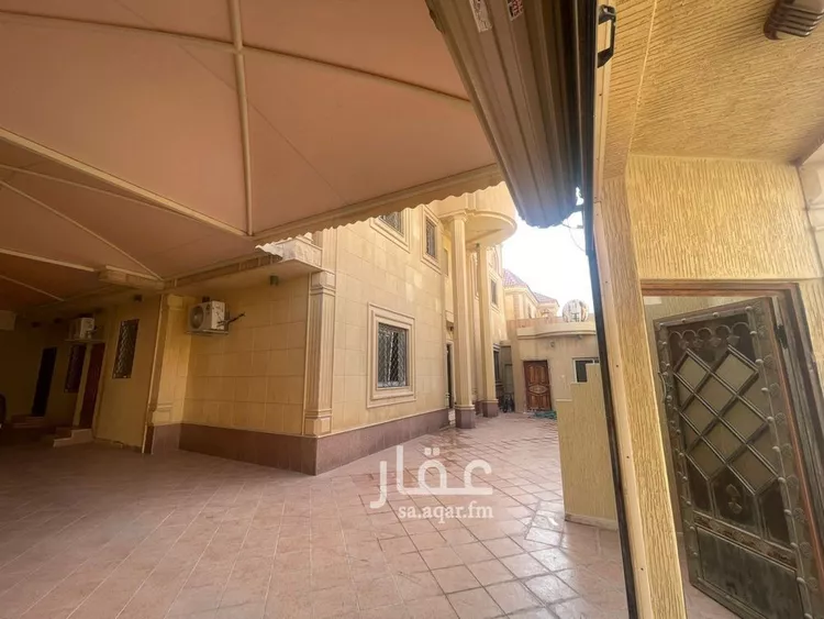فيلا للبيع في شارع الفرع, حي إشبيلية, مدينة الرياض, منطقة الرياض صورة 3