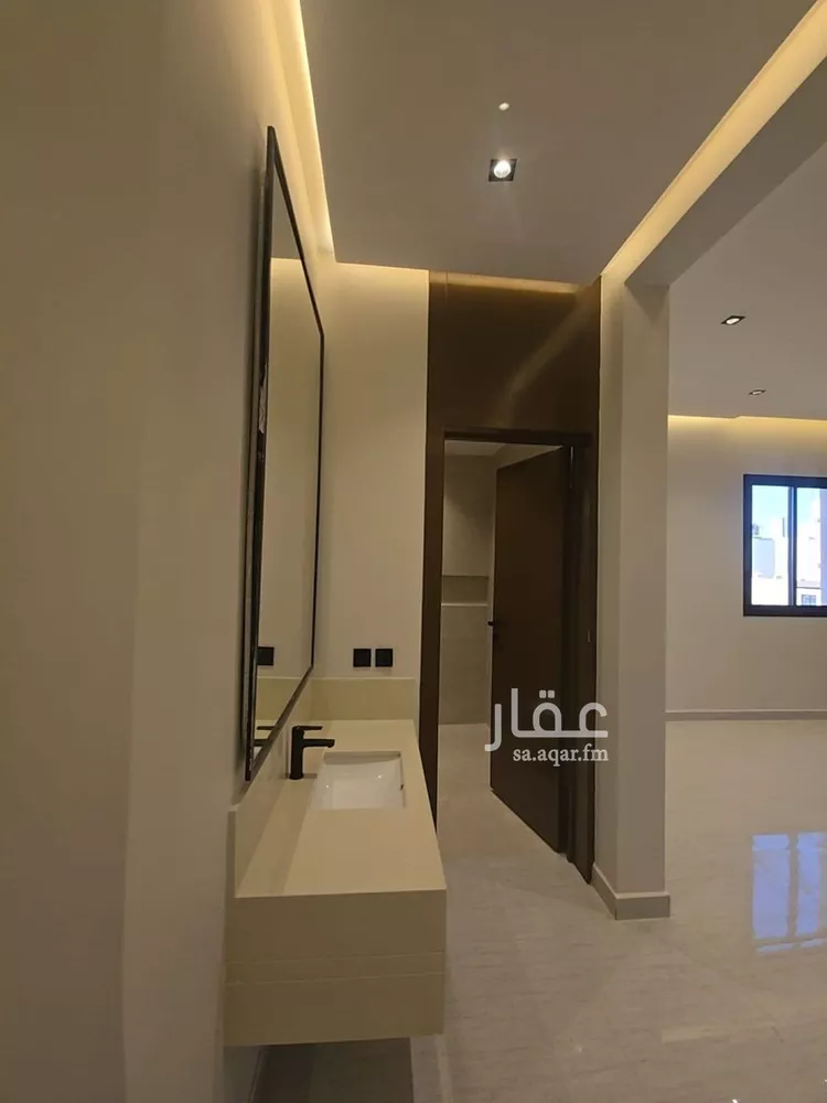 Floor for Sale in Riyadh Ash Sharq 6