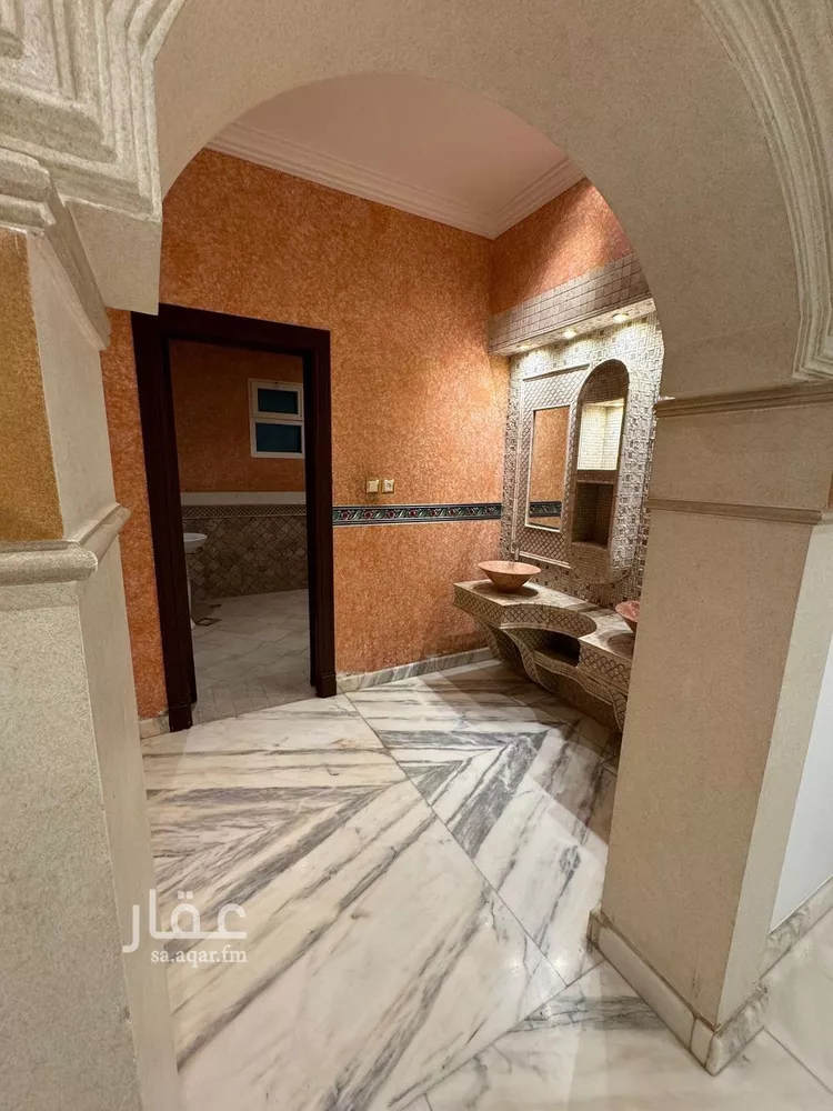 فيلا للبيع في شارع آل درع, حي الملك سلمان, مدينة الرياض, منطقة الرياض صورة 3