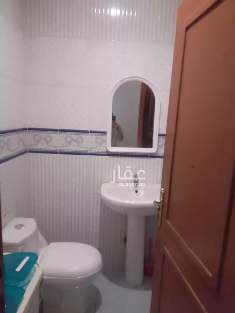 عمارة للإيجار في شارع حراء, حي الربوة, مدينة جدة, منطقة مكة المكرمة 1 صورة