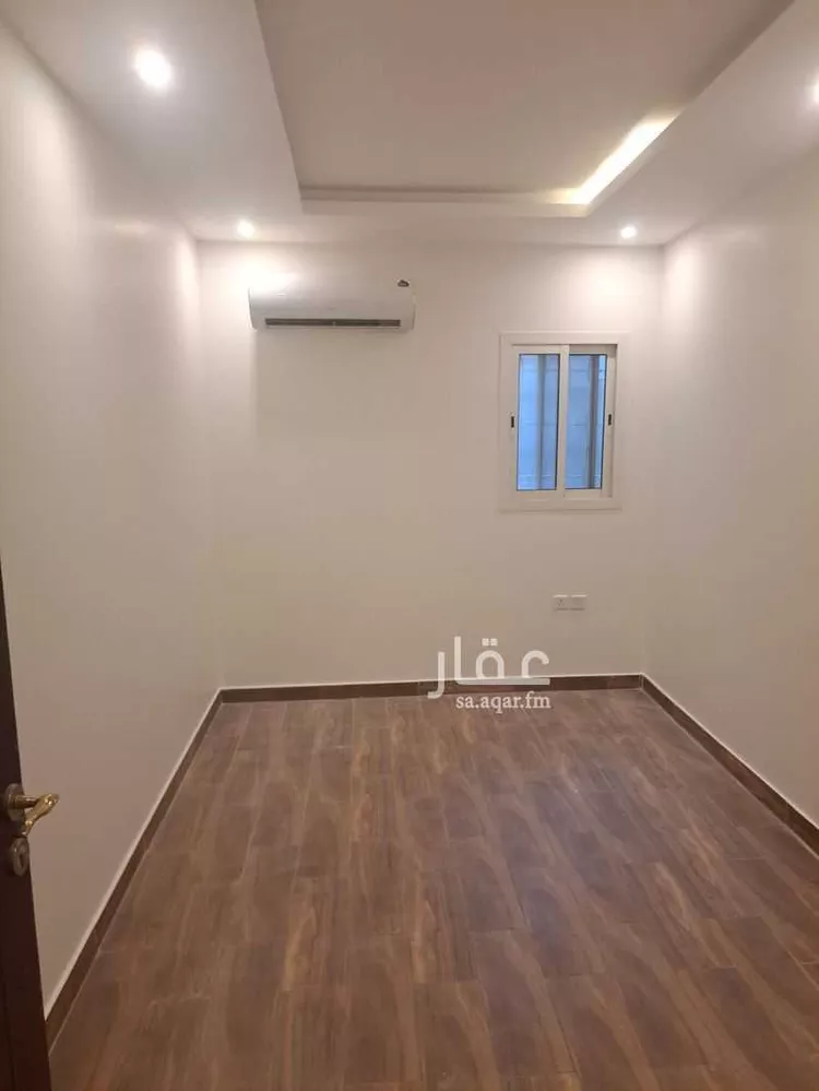 Floor for Rent in Riyadh Al Hamra 6