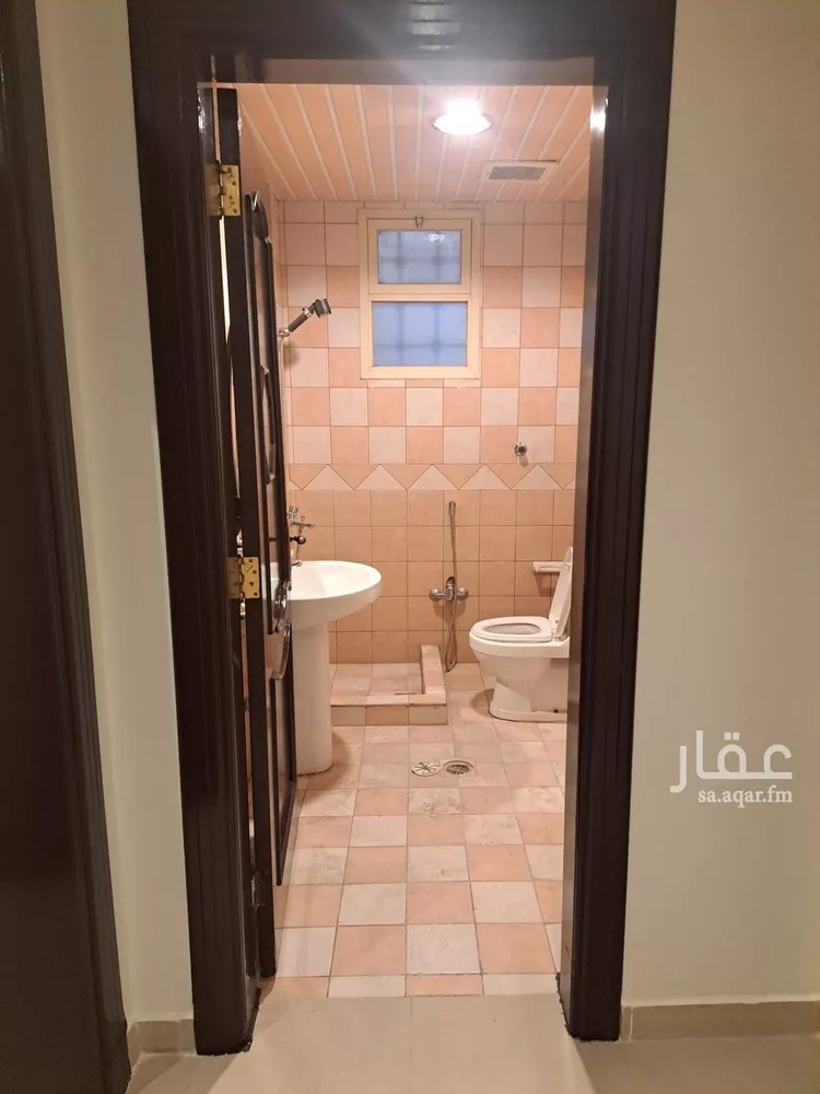 شقة للإيجار في شارع جرير بن عبدالله البجلي, حي مغرزات, مدينة الرياض, منطقة الرياض صورة 4