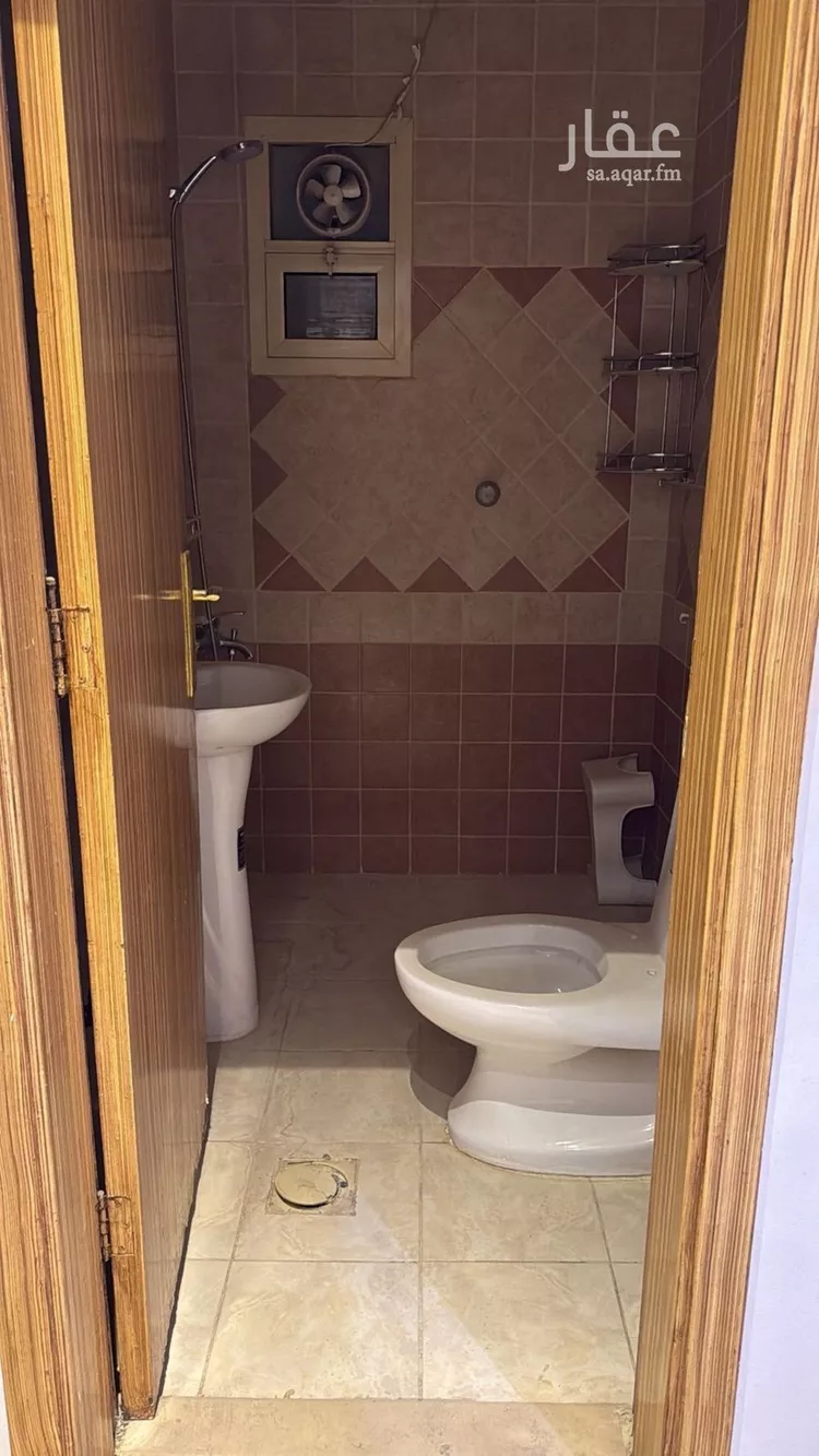 دور للإيجار في شارع قصرة, حي إشبيلية, مدينة الرياض, منطقة الرياض صورة 5