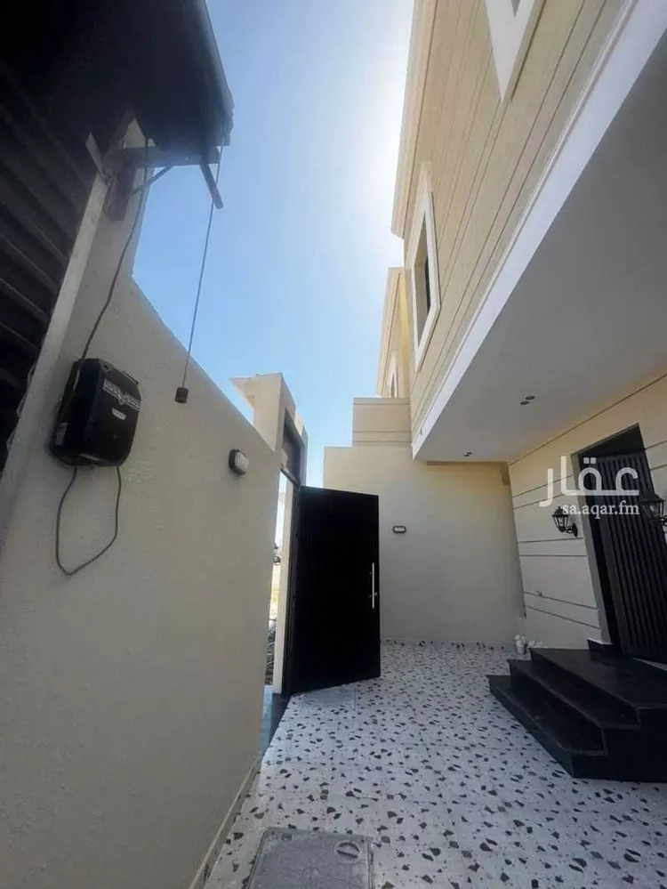 فيلا للبيع في شارع فضيله السيد عبدالحميد الخط, حي الرياض, مدينة جدة, منطقة مكة المكرمة صورة 2