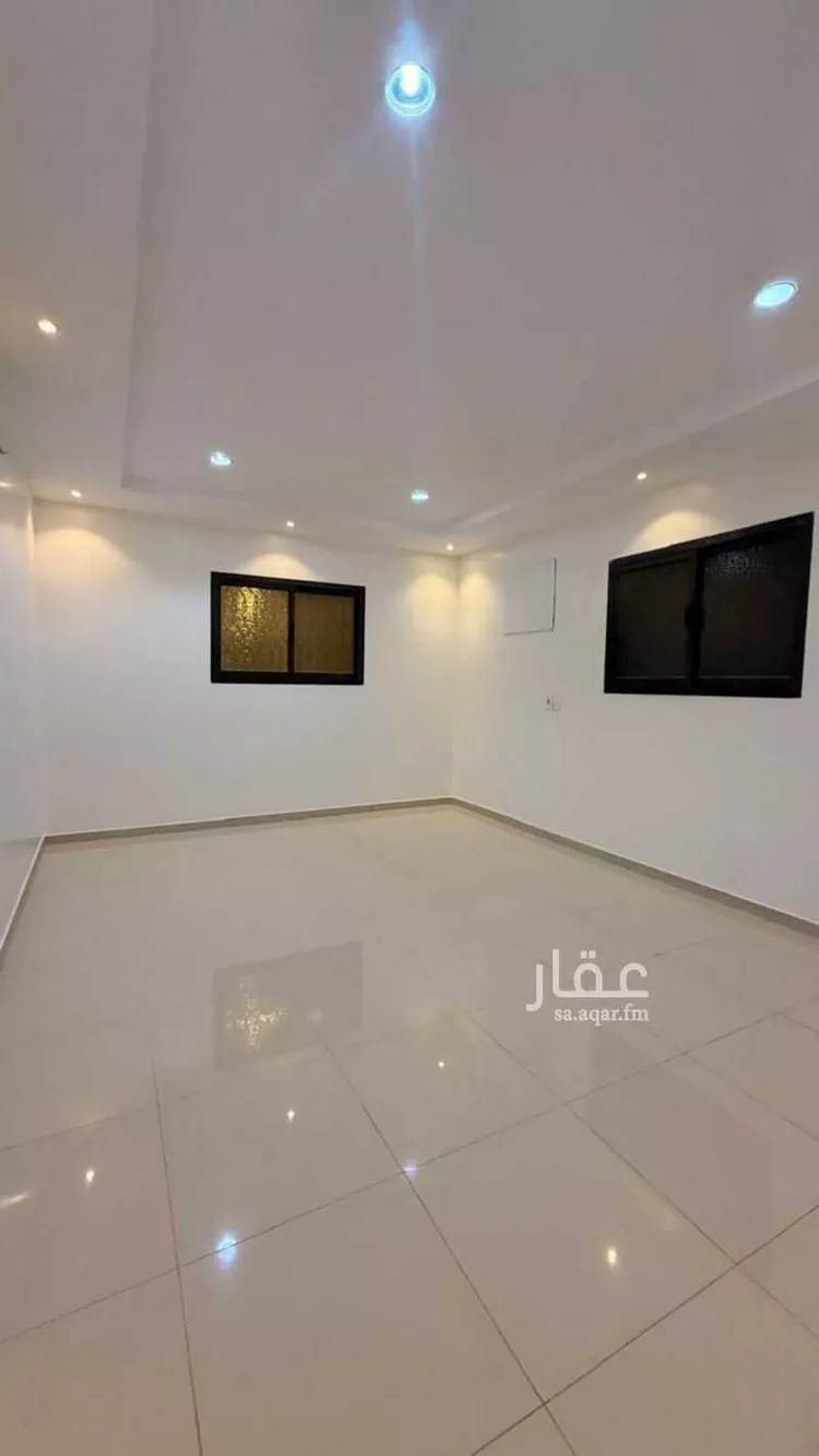 فيلا للبيع في شارع الدار الحمراء, حي المنصورة, مدينة الرياض, منطقة الرياض 24
