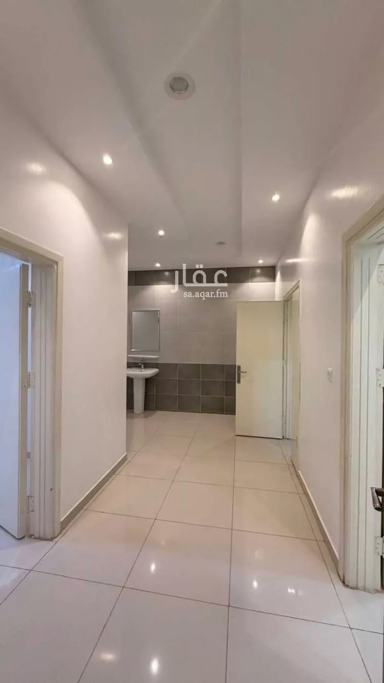 فيلا للبيع في شارع الدار الحمراء, حي المنصورة, مدينة الرياض, منطقة الرياض 17